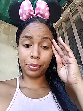 Snapshot of Fernanda30 chatting on November 9, 2025, 2:04 pm Fernanda30 online show from November 9, 2025, 2:04 pm