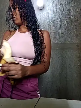 Snapshot of Fernanda30 chatting on November 27, 2025, 3:03 pm Fernanda30 online show from November 27, 2025, 3:03 pm