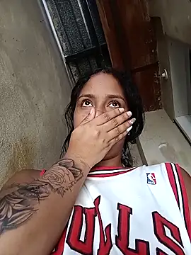 Snapshot of Fernanda30 chatting on December 14, 2025, 2:44 pm Fernanda30 online show from December 14, 2025, 2:44 pm