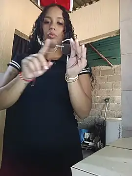 Fernanda30 online show from June 29, 2026, 8:42 pm