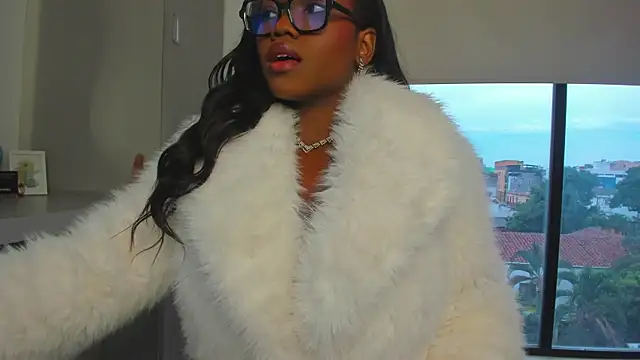 Snapshot of ParisSalvatore chatting on October 26, 2025, 1:17 pm ParisSalvatore online show from October 26, 2025, 1:17 pm