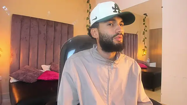 Ryan Jackson  online show from November 17, 2025, 4:07 am