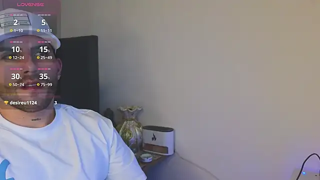 Snapshot of Ades_Lowe chatting on July 6, 2026, 6:32 am Ades Lowe online show from July 6, 2026, 6:32 am