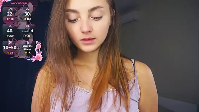 LoraDavi online show from October 29, 2025, 6:15 am