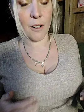 Bouncy-Bella28X online show from September 25, 2025, 7:34 am