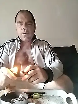 Snapshot of Mirkainvikta chatting on May 10, 2026, 5:34 am Mirkainvikta online show from May 10, 2026, 5:34 am