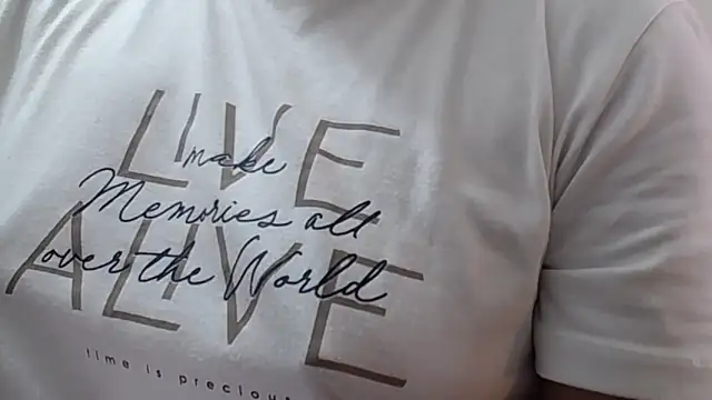 miss squirtsx online show from December 19, 2025, 2:57 pm