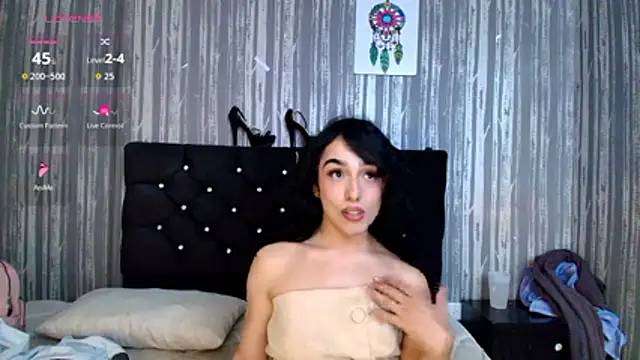 Alicee Moonn online show from December 19, 2025, 12:17 am