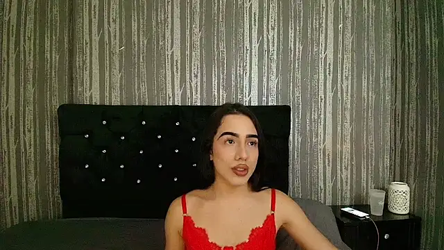 Snapshot of Alicee_Moonn chatting on June 20, 2026, 8:22 pm Alicee Moonn online show from June 20, 2026, 8:22 pm