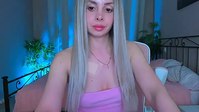 Snapshot of VelvetEliza chatting on April 28, 2026, 9:20 pm VelvetEliza online show from April 28, 2026, 9:20 pm