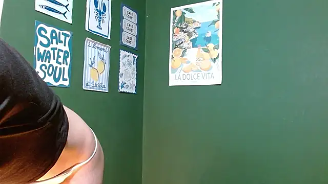 Snapshot of Roxiehood chatting on November 23, 2025, 2:00 am Roxiehood online show from November 23, 2025, 2:00 am