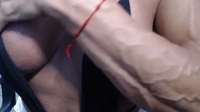 Stronggsexy online show from February 3, 2026, 1:15 am