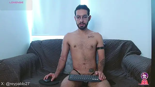 ReyPablo1 online show from November 9, 2025, 2:26 pm