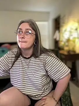 Alix Valentine online show from December 20, 2025, 6:26 pm