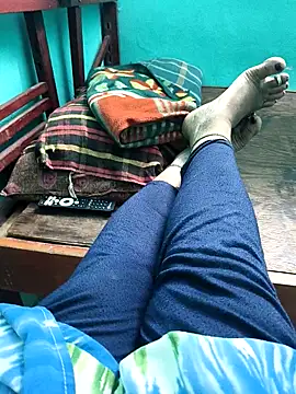 Villageanuty online show from February 25, 2026, 1:21 pm