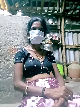 Snapshot of Tamilauntyhot chatting on October 5, 2025, 2:10 am Tamilauntyhot online show from October 5, 2025, 2:10 am