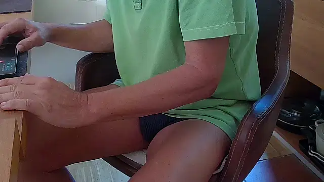 Unique X perience online show from October 7, 2025, 12:02 pm