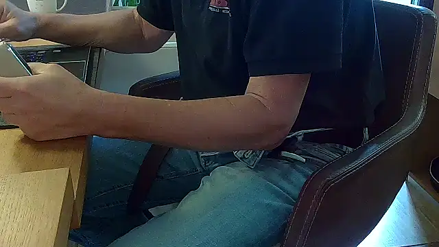 Unique X perience online show from October 20, 2025, 9:54 am