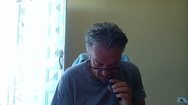 Unique X perience online show from March 19, 2026, 3:27 pm