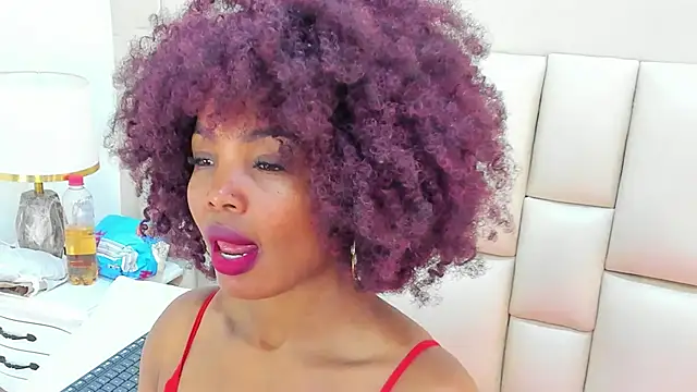 dakhota    online show from November 15, 2025, 11:18 am