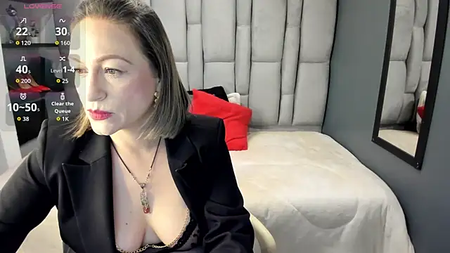 Charlot milf online show from May 20, 2026, 11:27 am