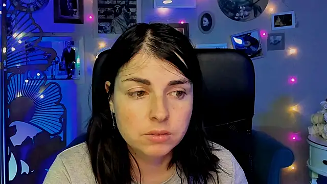 MartaEdams online show from January 13, 2026, 6:18 am