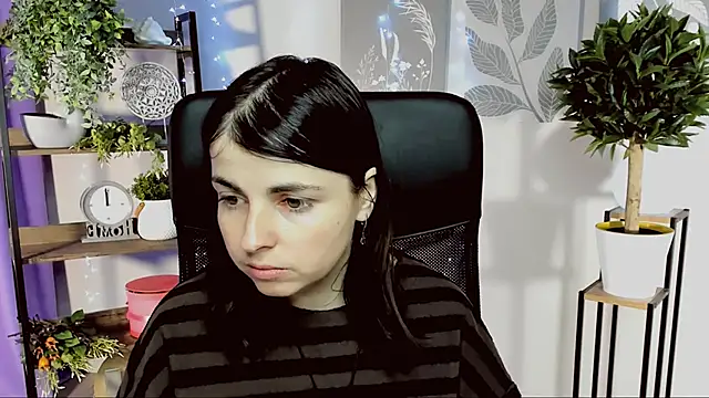 MartaEdams online show from February 17, 2026, 6:21 am