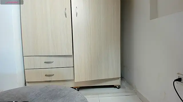 miacox 23 online show from October 3, 2025, 9:17 am