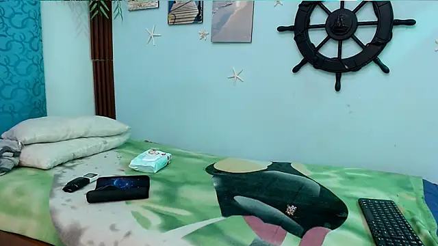 eladyrous98 online show from October 8, 2025, 7:28 am