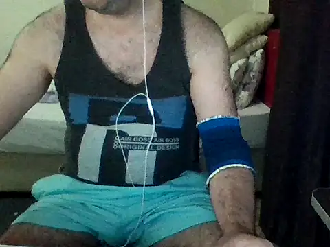 Snapshot of st206boy chatting on September 9, 2025, 12:43 am st206boy online show from September 9, 2025, 12:43 am