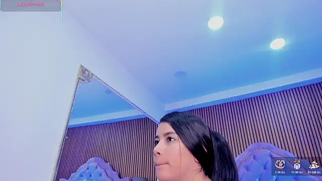 SelenaStonne online show from October 18, 2025, 7:58 pm