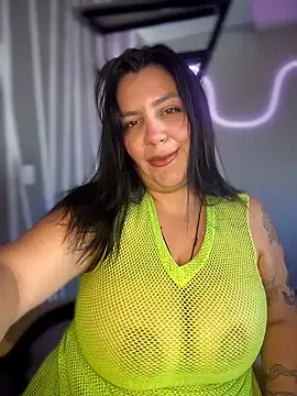 Snapshot of victoria_amatista_ chatting on March 3, 2026, 5:30 pm victoria amatista online show from March 3, 2026, 5:30 pm