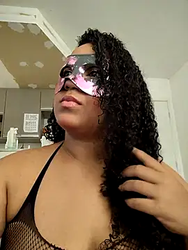 jadeamourim   online show from October 2, 2025, 3:08 pm