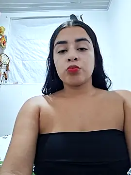 Snapshot of channell0 chatting on May 5, 2026, 5:04 am channell0 online show from May 5, 2026, 5:04 am