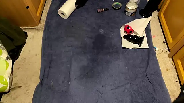 SharkedTaxis online show from February 25, 2026, 7:45 pm