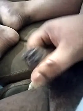 Curvy Pounder online show from April 9, 2026, 6:41 am