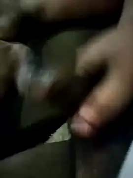 Curvy Pounder online show from April 19, 2026, 3:11 pm