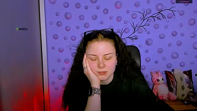 foxy tease  online show from February 26, 2026, 8:30 pm