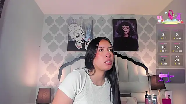 SarahMiler  online show from November 1, 2025, 7:49 pm