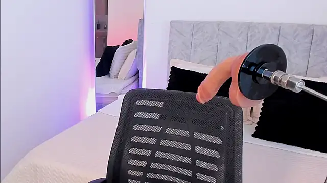 Taylormaxwell online show from January 16, 2026, 8:35 pm