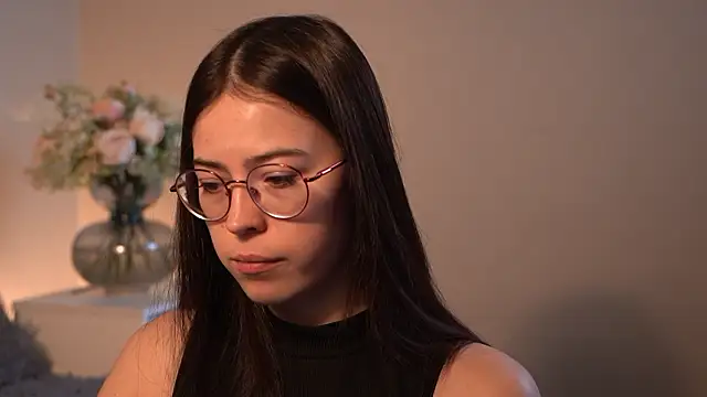 Snapshot of ywixos chatting on February 7, 2026, 3:16 pm ywixos online show from February 7, 2026, 3:16 pm