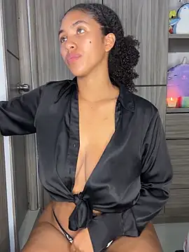 Mia sweet80 online show from September 16, 2025, 2:45 am