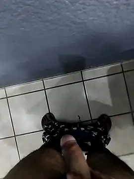 Leofj007 online show from November 29, 2025, 6:16 am