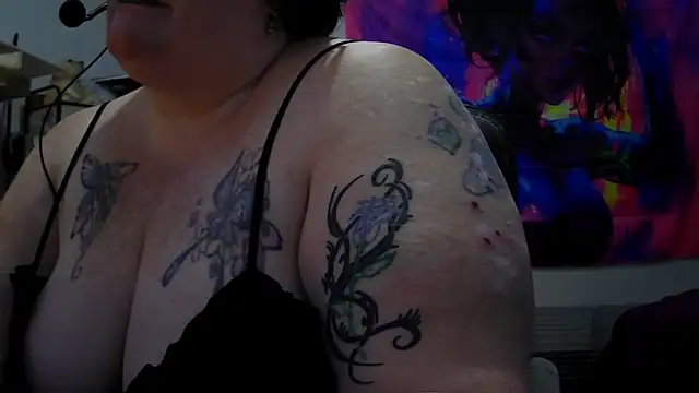 playfulmommy80 online show from October 4, 2025, 6:50 pm