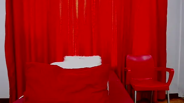 Snapshot of SexyBustyBoobs chatting on November 29, 2025, 3:31 am SexyBustyBoobs online show from November 29, 2025, 3:31 am