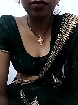 priiyafuun online show from October 13, 2025, 4:51 pm