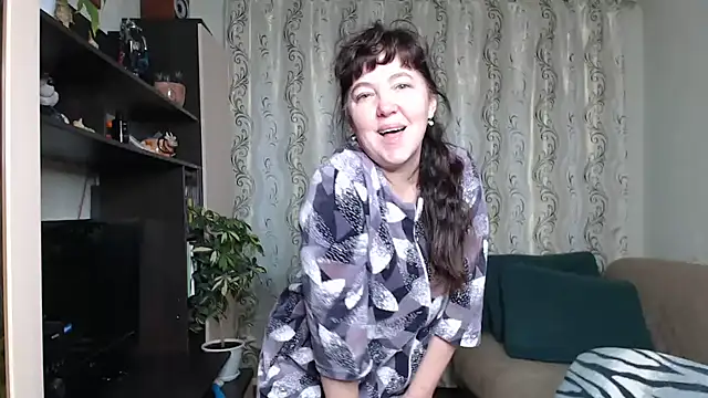 Illusionq online show from October 3, 2025, 5:04 am