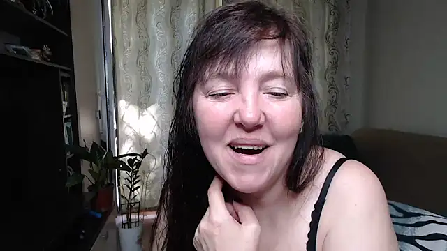 Snapshot of Illusionq chatting on May 25, 2026, 5:24 am Illusionq online show from May 25, 2026, 5:24 am