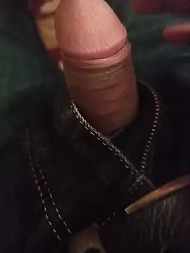 silvaa89 online show from November 25, 2025, 4:12 am