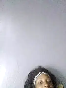 melaninbaebyy online show from March 8, 2026, 7:23 am